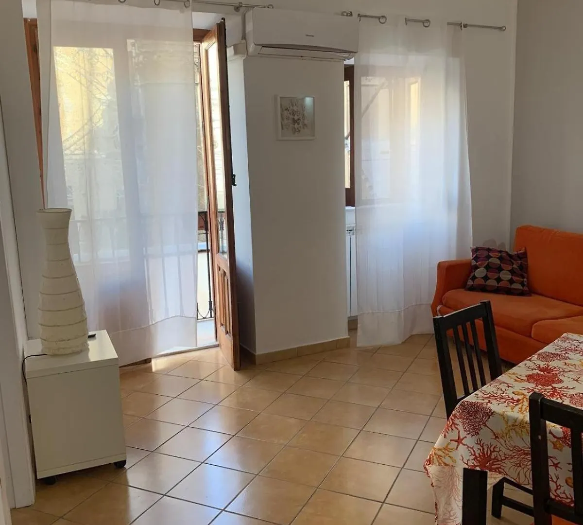 Apartment La Casetta Al Mercato Del Capo Palermo Italy